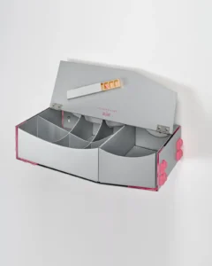Medizinkästchen Blistra Capsule (2025) silber/rosa – Bild 2
